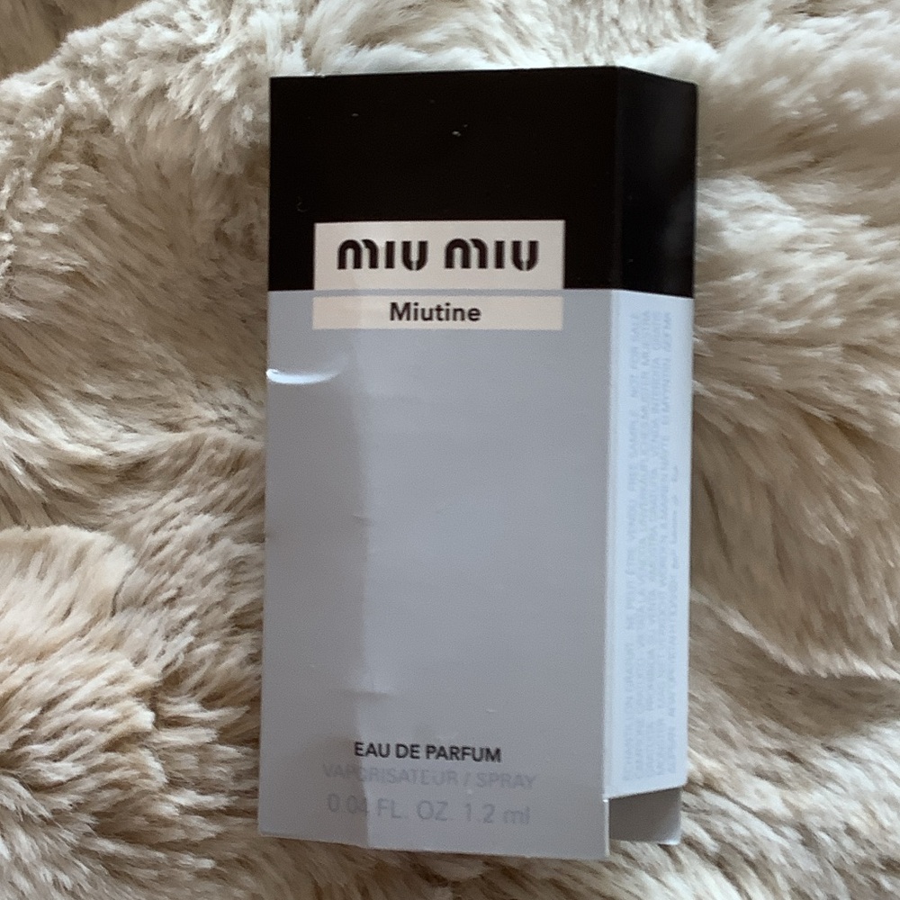 Miu Miu Miutine Eau de Parfum - Black & Light Gray Packaging